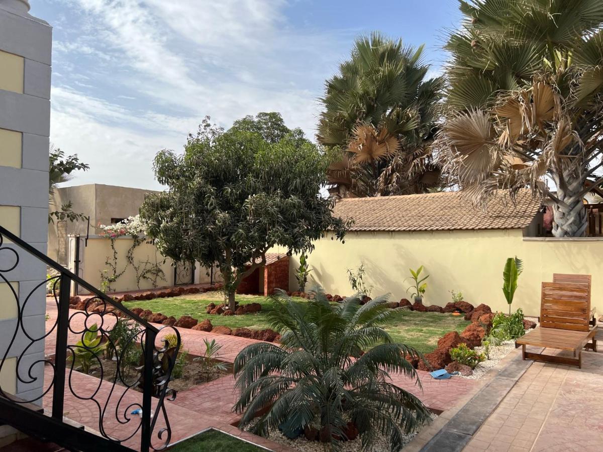 Chez Lilie Maison D'Hotes A Saly エクステリア 写真